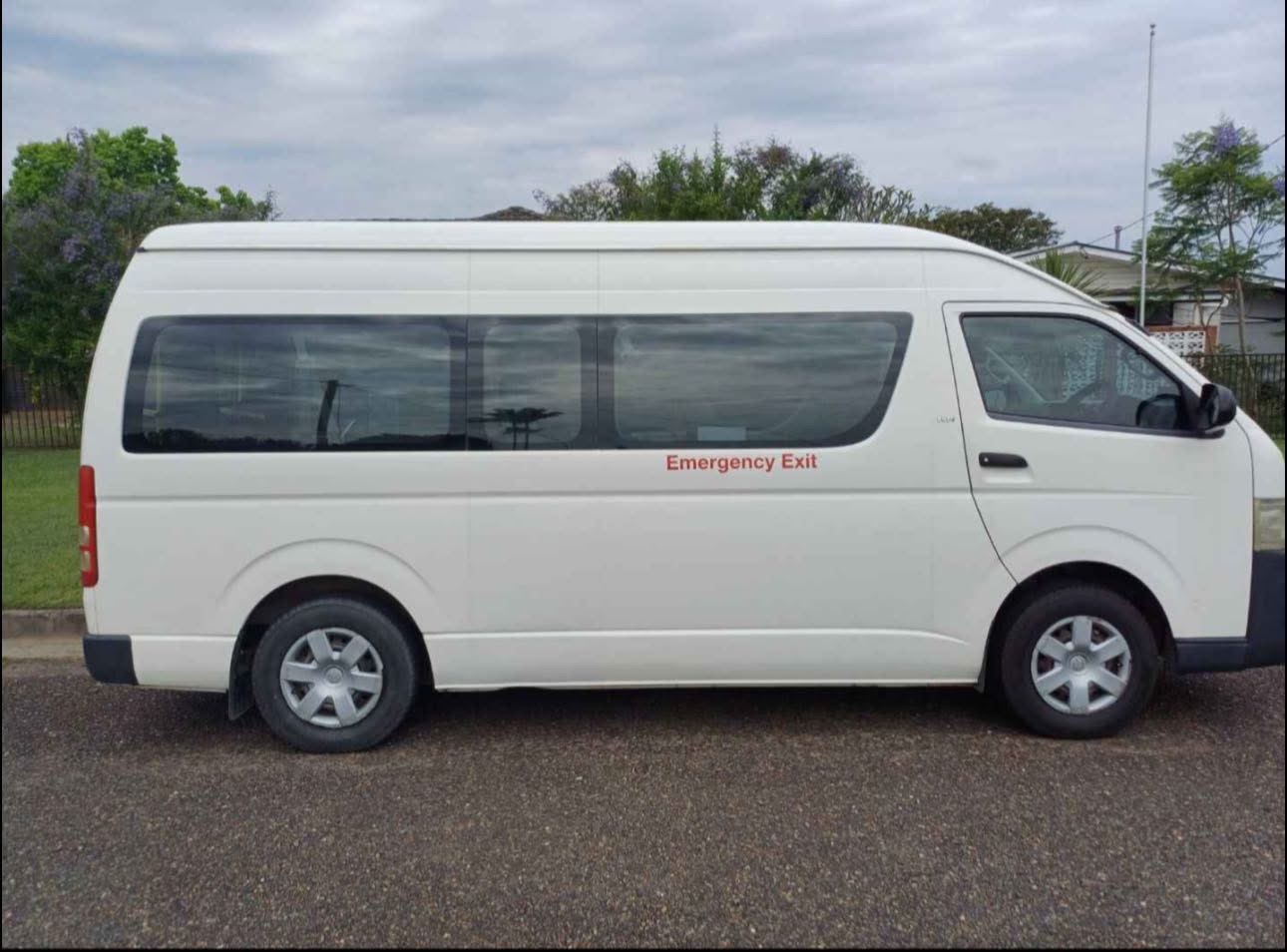 Toyota HiAce WAV — Exterior